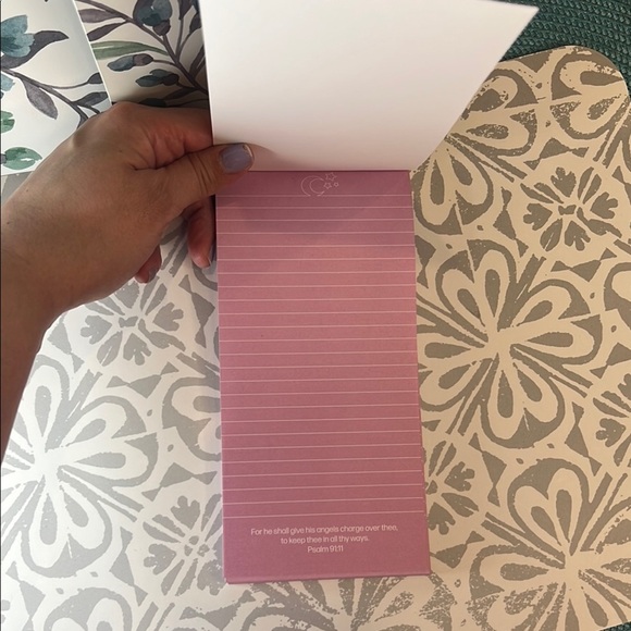 Inspirational Notepad with Colorful Biblical Quotes- NWT - Picture 10 of 15